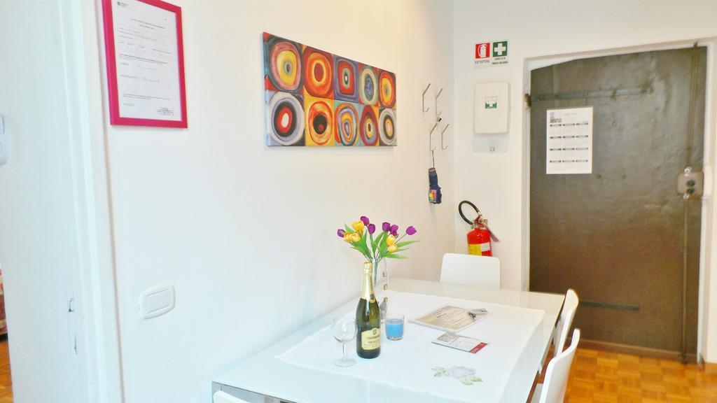 Casa Tua A Monti Apartment โรม ภายนอก รูปภาพ