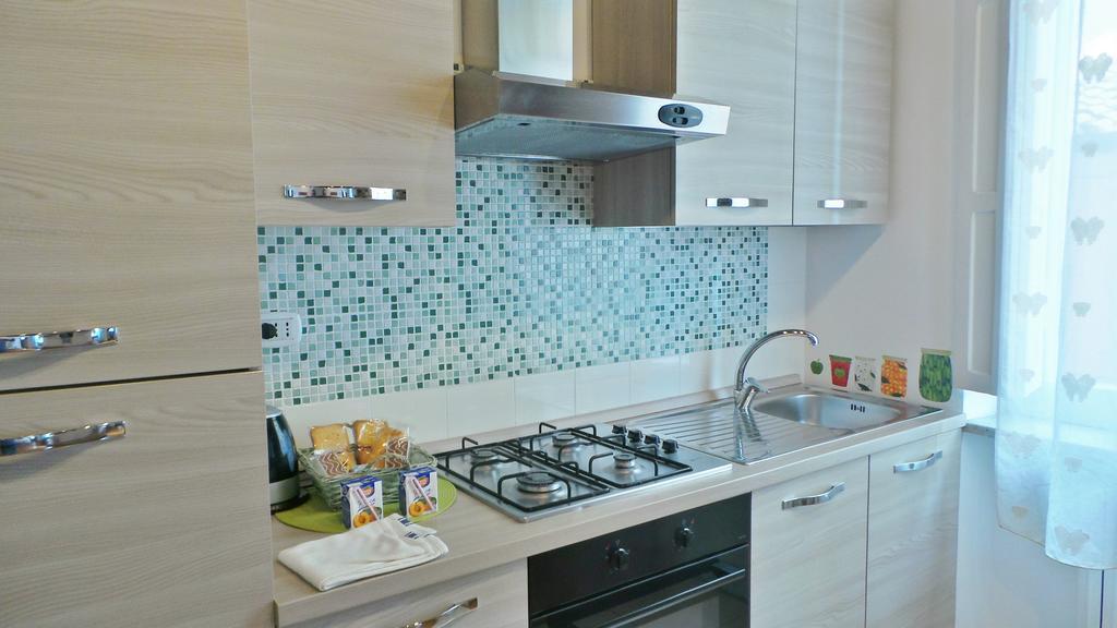 Casa Tua A Monti Apartment โรม ภายนอก รูปภาพ